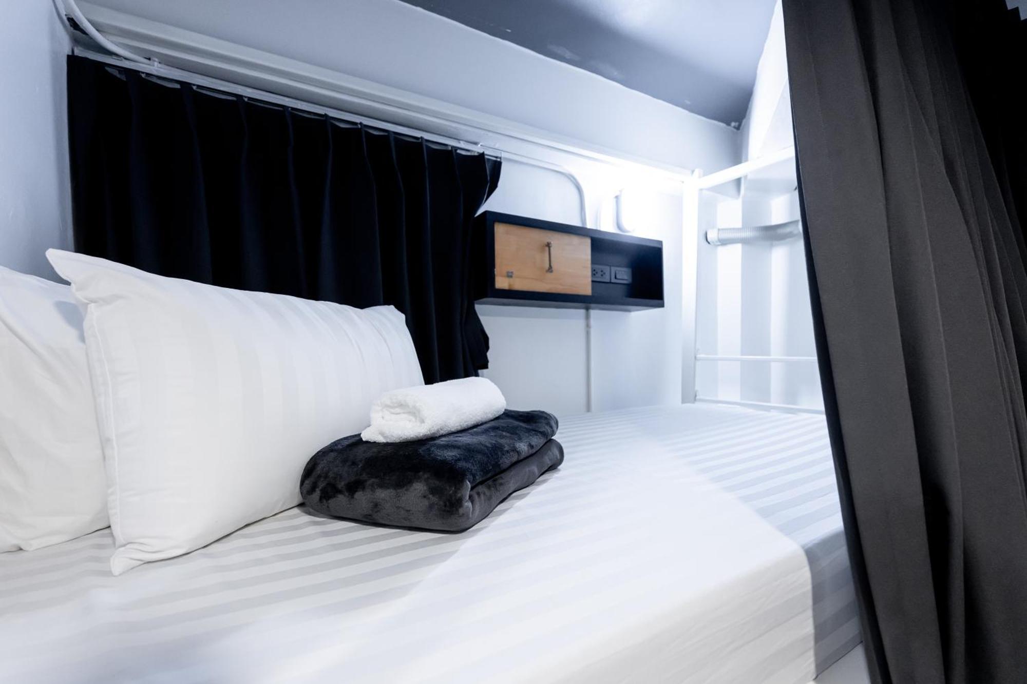 Vibes Hostel Bangkok Dış mekan fotoğraf
