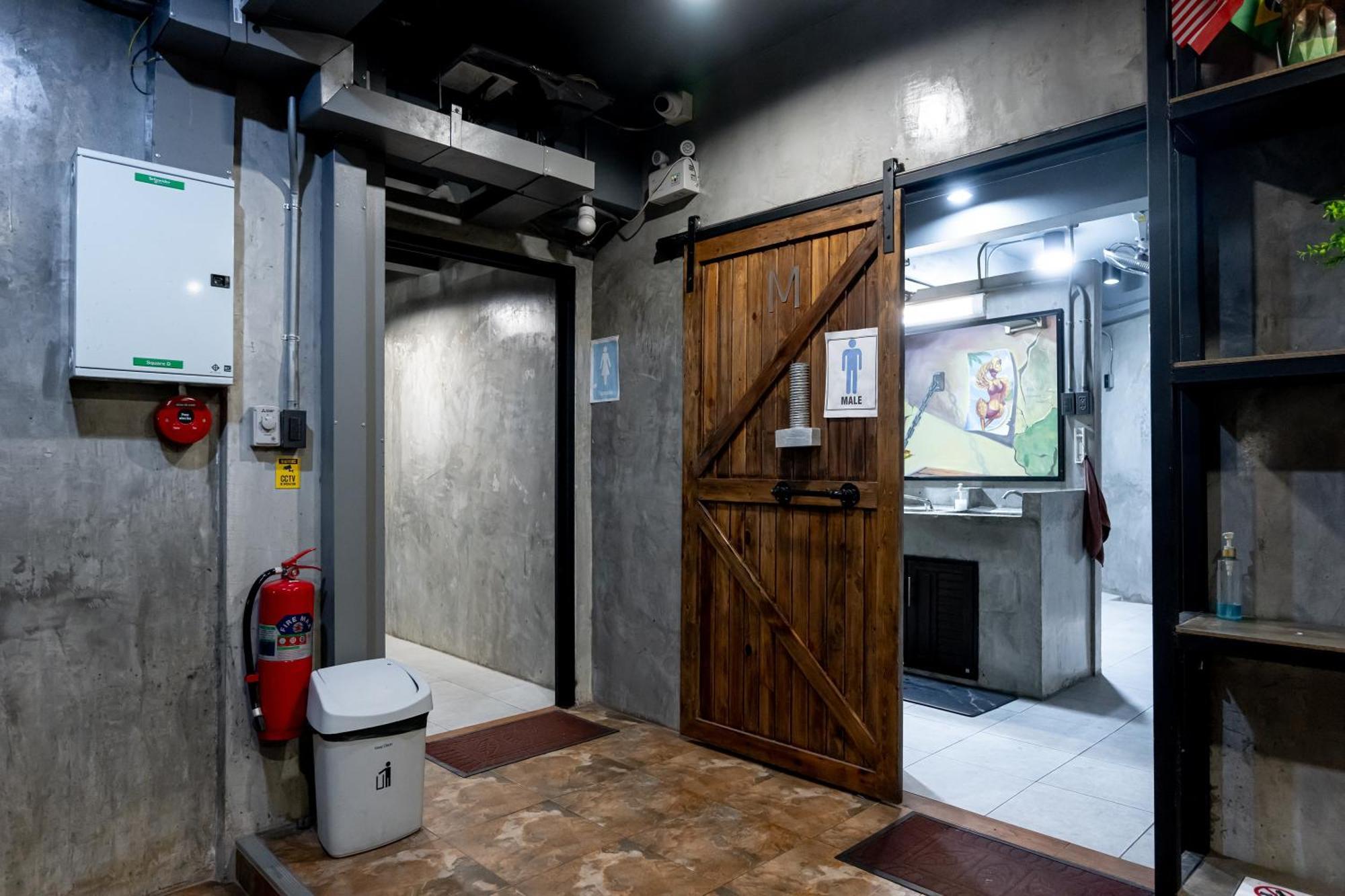 Vibes Hostel Bangkok Dış mekan fotoğraf