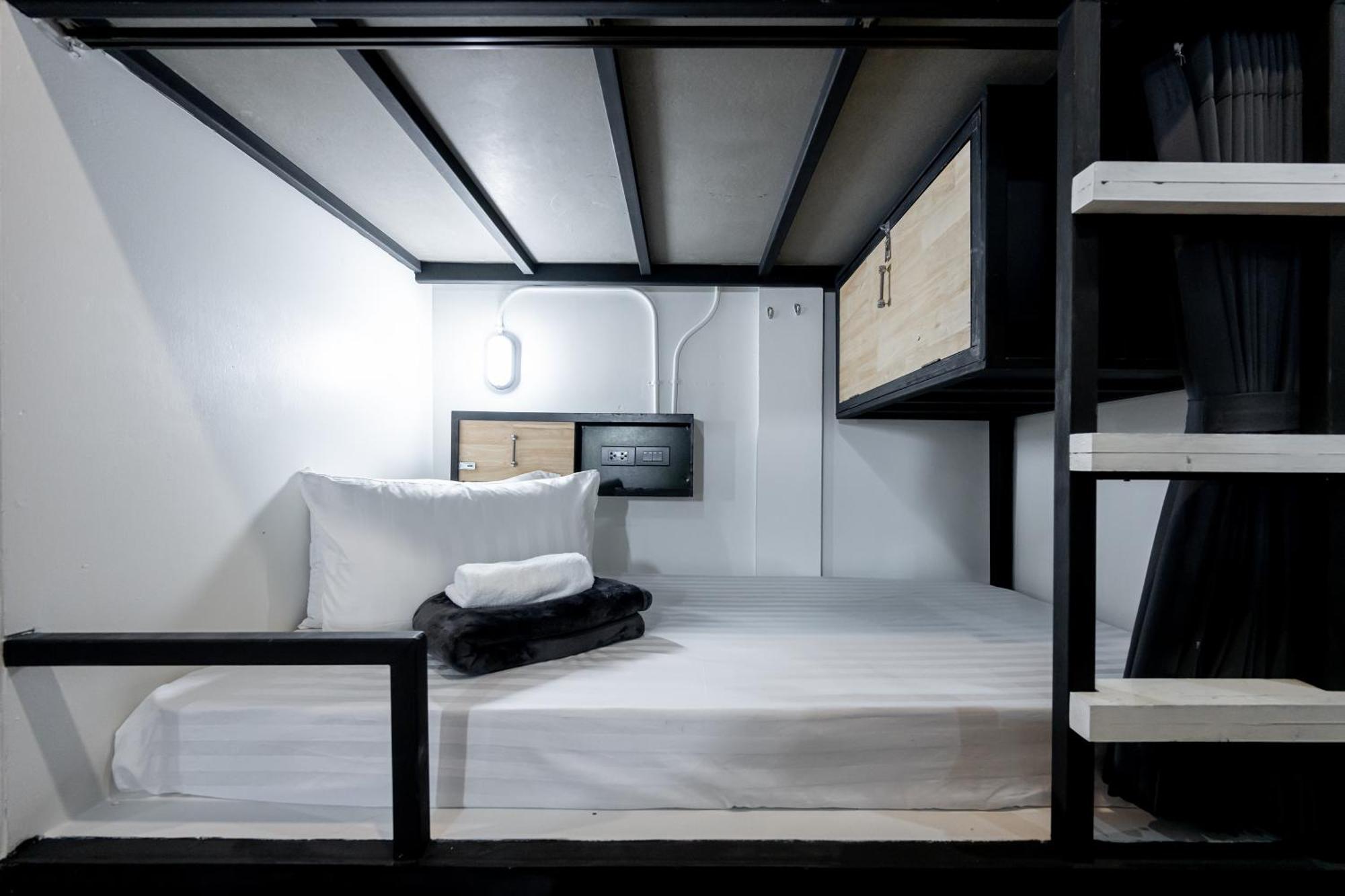 Vibes Hostel Bangkok Dış mekan fotoğraf