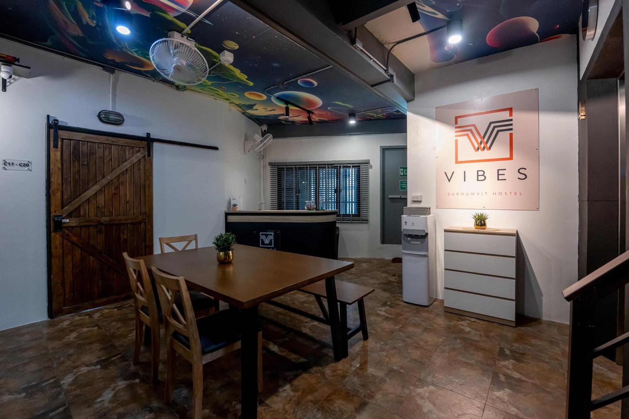 Vibes Hostel Bangkok Dış mekan fotoğraf