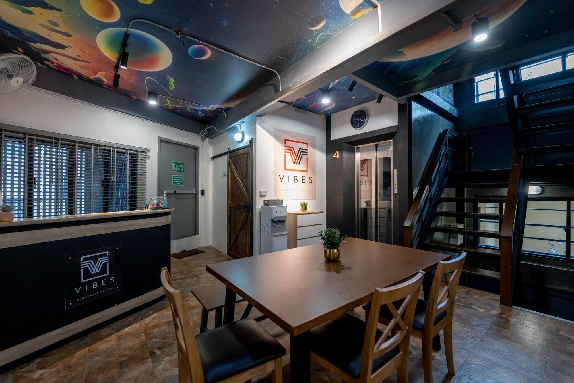 Vibes Hostel Bangkok Dış mekan fotoğraf