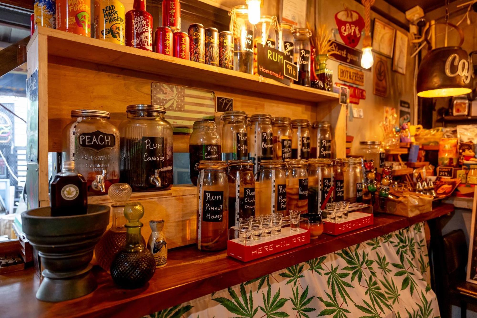 Vibes Hostel Bangkok Dış mekan fotoğraf