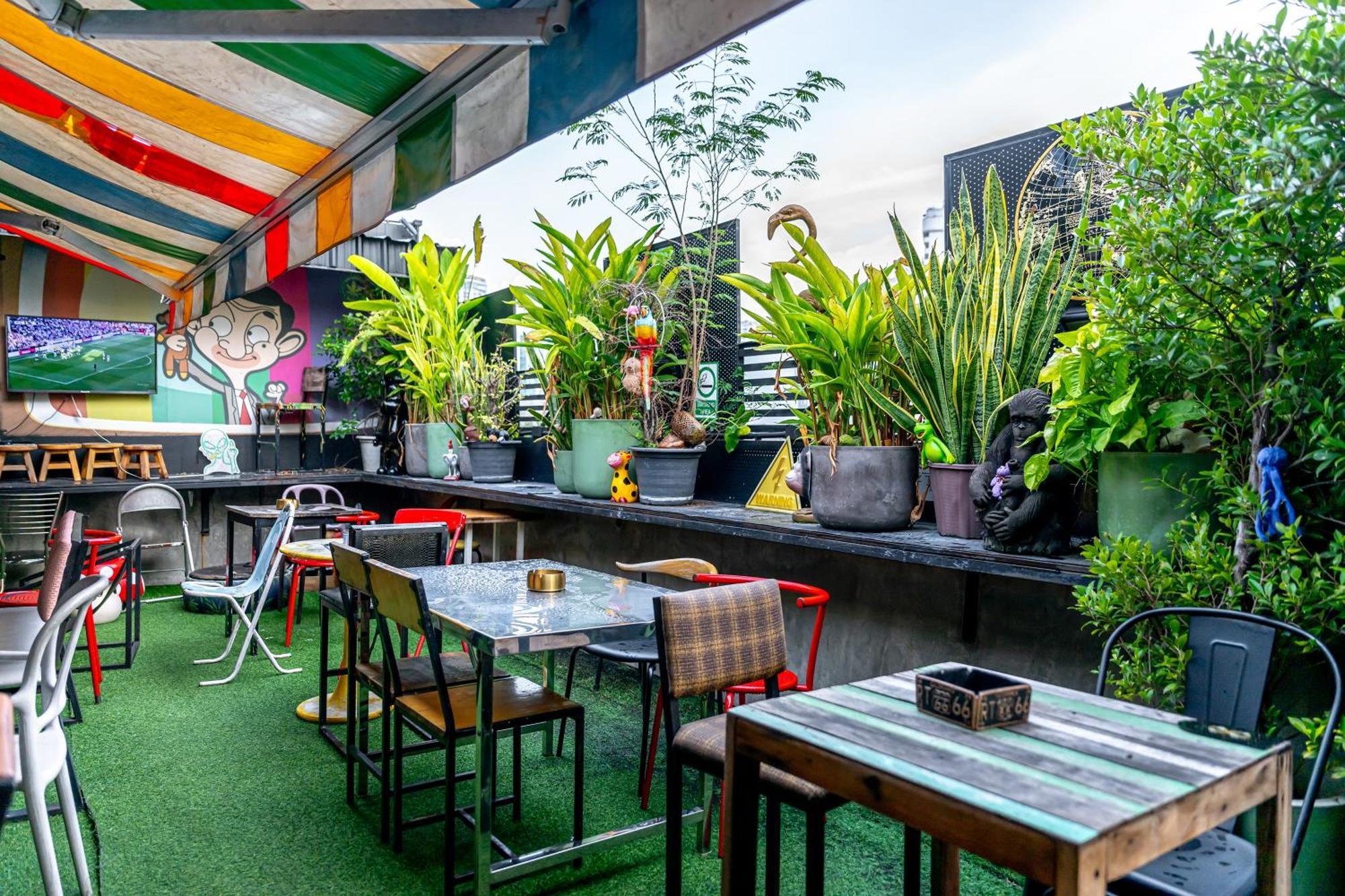 Vibes Hostel Bangkok Dış mekan fotoğraf
