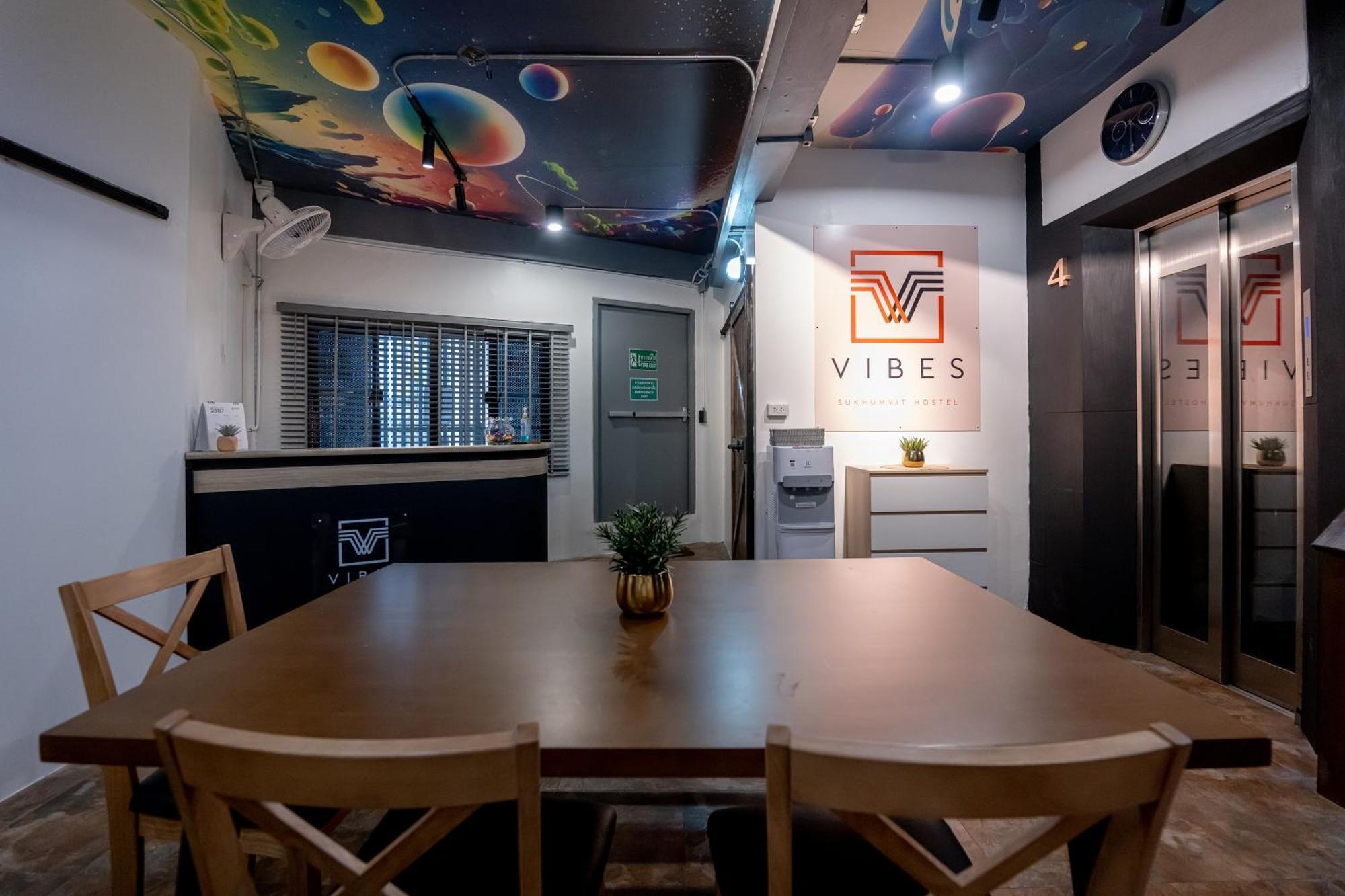 Vibes Hostel Bangkok Dış mekan fotoğraf